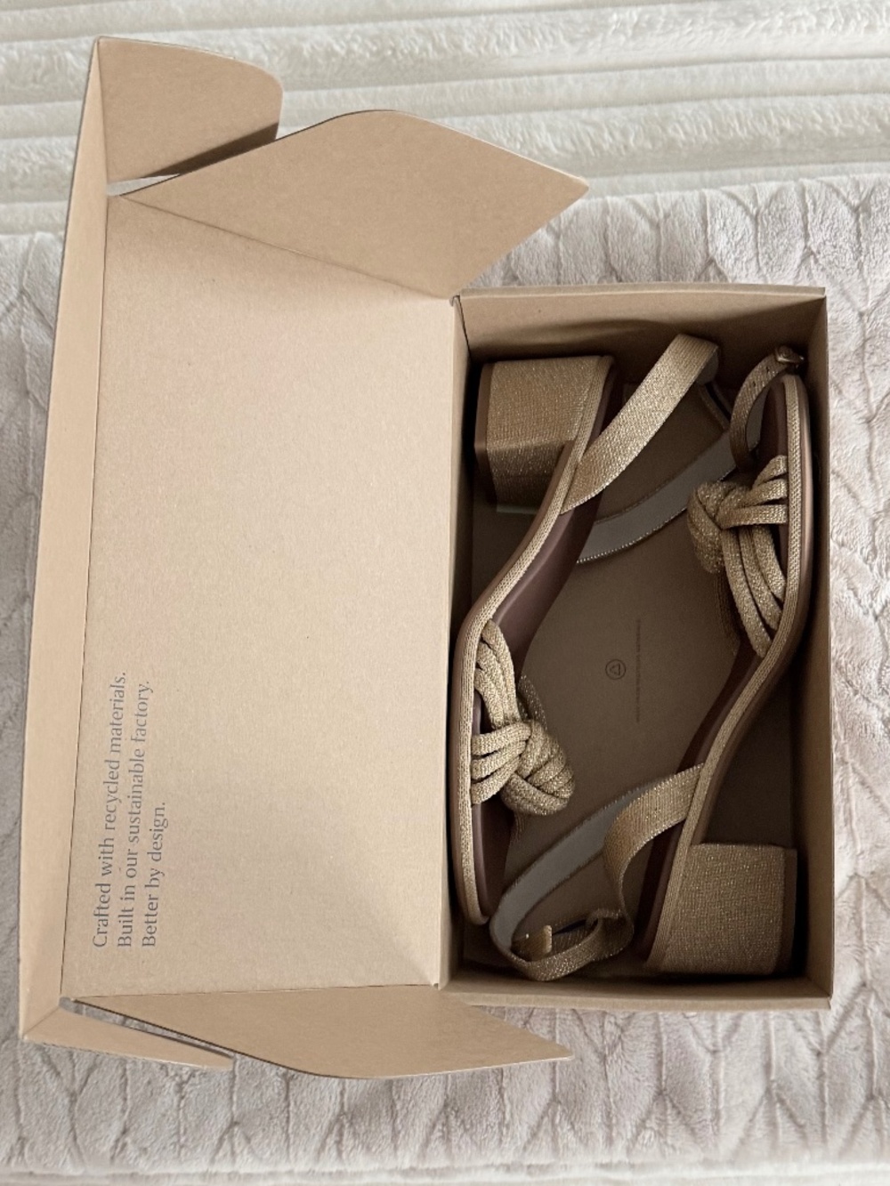 BNIB Rothy’s The Knot Sandal Golden Sun Block Heel Size 10